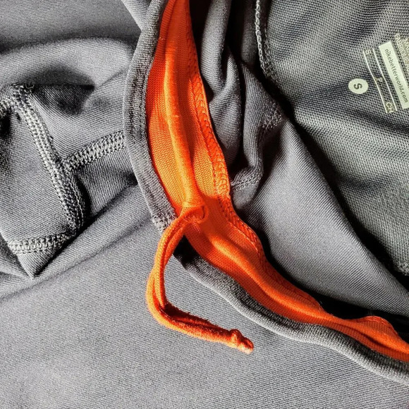 Nike Dri-Fit Gray Capri Leggings Athletic Pants Size Small - Picture 7 of 12